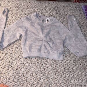 GymShark Gray Cropped Sweatshirt Small